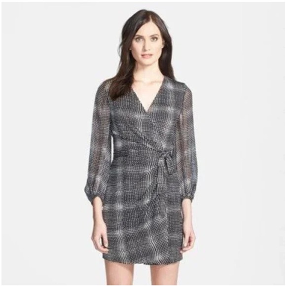 Diane Von Furstenberg Black and White Wrap Dress - Picture 2 of 8